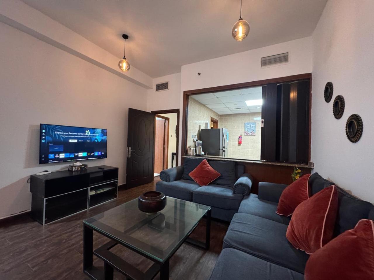 Sea View 1Br Apartment - Marina Pinnacle ドバイ エクステリア 写真