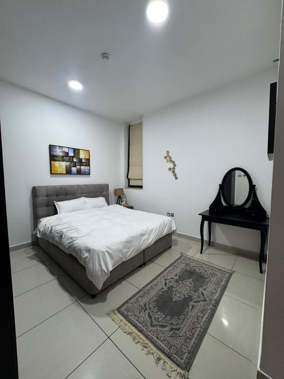 Sea View 1Br Apartment - Marina Pinnacle ドバイ エクステリア 写真